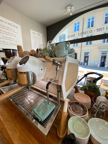 Kape Hiraya - Filipino Specialty Café (im PAPA ORO's Brugg)