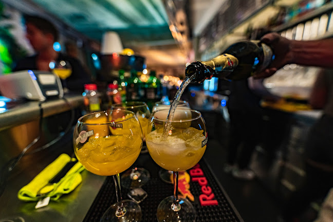 RAUM 84 - Karaoke - Bar - Ping Pong - Beer Pong - Partylocation - Gastronomie und Hotellerie