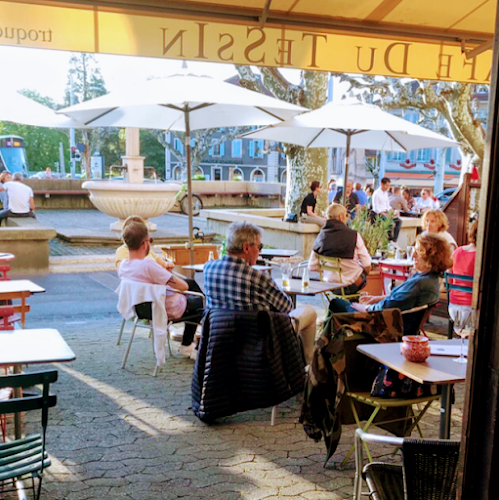 Opinii despre Café du Tessin în Carouge - Gastronomie und Hotellerie