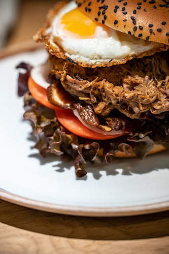 ART HOUSE Rooftop Bar & Lounge - Gastronomie und Hotellerie