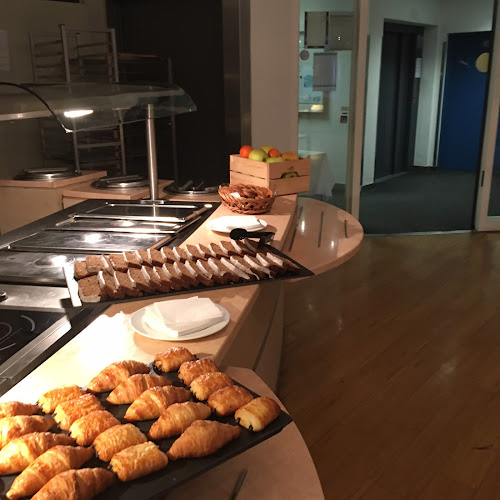 Av. des Morgines 12, 1213 Lancy