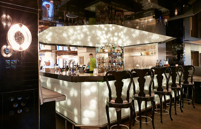 ERMITAGE Wellness- & Spa-Hotel, Dorfstrasse 46, 3778 Schönried