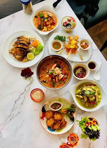 Zentral Thai Restaurant & Takeaway - Gastronomie und Hotellerie