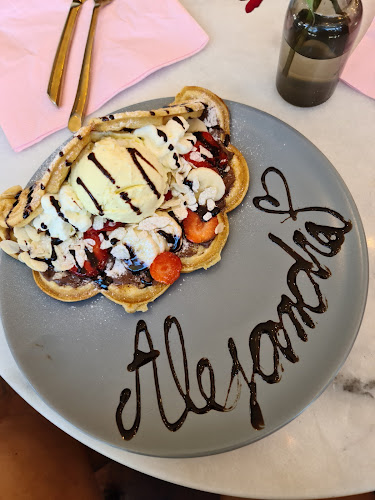 Opinii despre Mega Waffel în Zürich - Gastronomie und Hotellerie