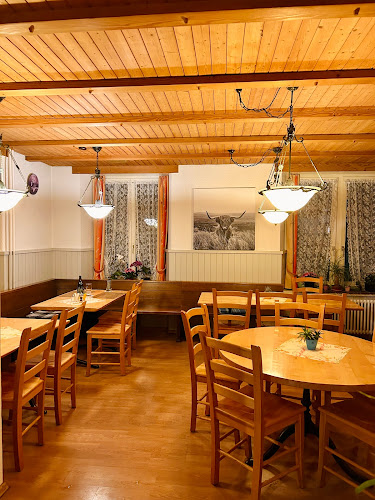 Opinii despre Restaurant Rütihof în Rüti - Gastronomie und Hotellerie