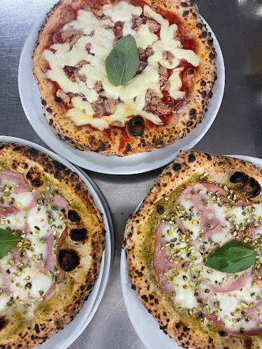 Opinii despre Fiorello în Neuchâtel - Gastronomie und Hotellerie