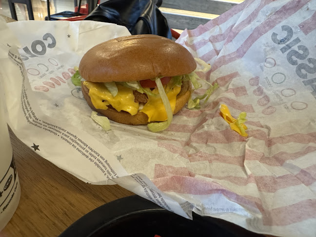 Opinii despre Kentucky Fried Chicken în Lausanne - Gastronomie und Hotellerie