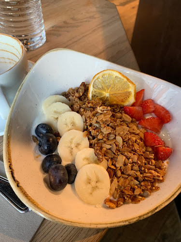 Two Hands Restaurant