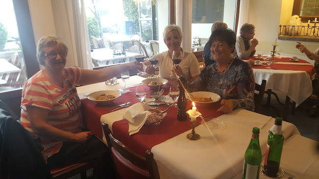 Dorfpl. 9, 6362 Stansstad