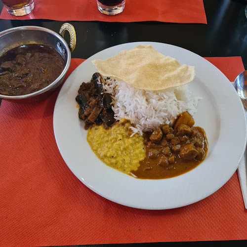 Don't Worry Eat Curry - Gastronomie und Hotellerie