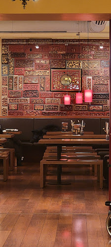 Mister Wong Basel Bahnhof - Gastronomie und Hotellerie