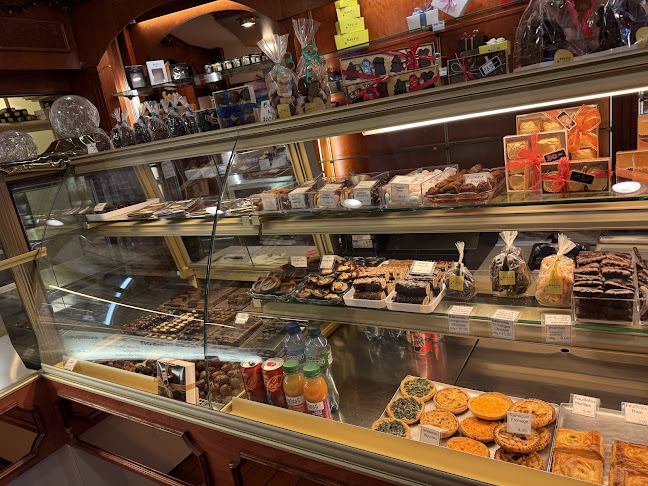 Pl. du Bourg-de-Four 21, 1204 Genève