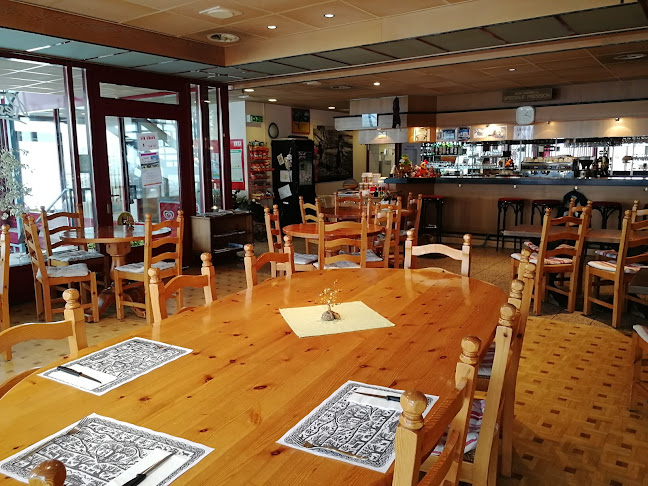 Opinii despre Café de la Piscine în Leysin - Gastronomie und Hotellerie