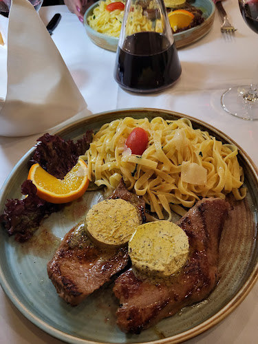 Restaurant Pizzeria Schönthal & Kullat e Junikut - Gastronomie und Hotellerie