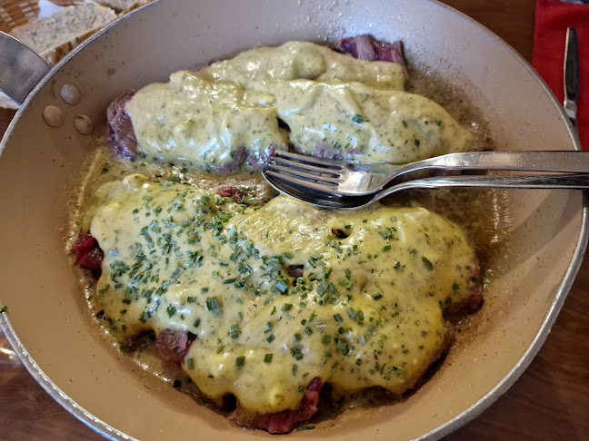 Opinii despre Restaurant du Raisin în La Chaux-de-Fonds - Gastronomie und Hotellerie