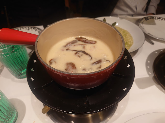 Opinii despre Restaurant Les Armures în Geneva - Gastronomie und Hotellerie