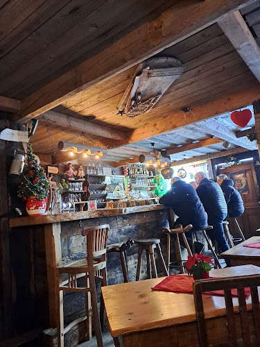 Opinii despre Buvette de L'arrivée în Villars-sur-Ollon - Gastronomie und Hotellerie