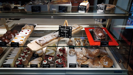 Bäckerei /Konditorei und Café CASPARIN