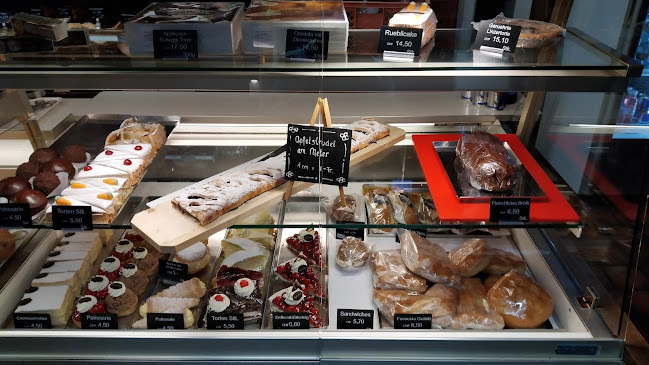 Bäckerei /Konditorei und Café CASPARIN