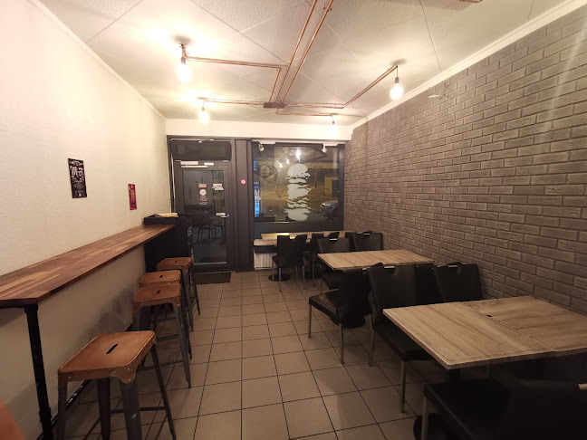 Opinii despre O'QG Burger & Tacos La Chaux-de-Fonds în La Chaux-de-Fonds - Gastronomie und Hotellerie