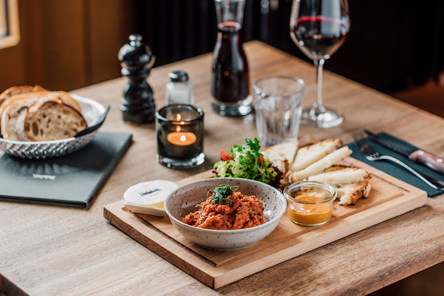 Opinii despre BANK - Restaurant & Bar în Zürich - Gastronomie und Hotellerie