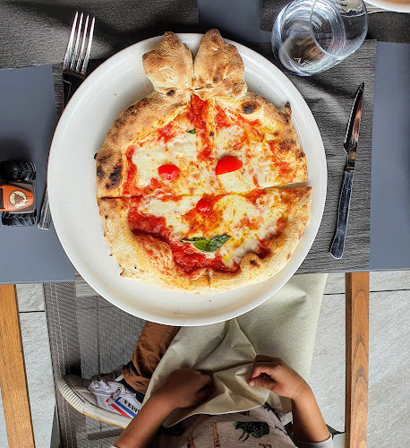 Restaurant La Rive Mex - Gastronomie und Hotellerie