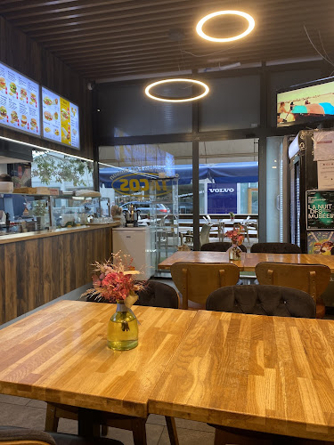 Opinii despre Royal Pizzeria Grill în Vevey - Gastronomie und Hotellerie