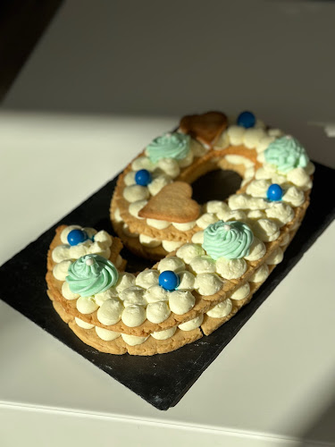 Opinii despre Macarons'n, Boutique de macarons en ligne în Val-de-Ruz - Gastronomie und Hotellerie