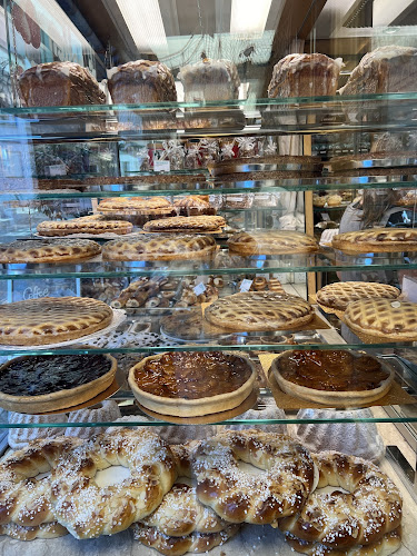 Comentarii opinii despre Konditorei-Confiserie Gilgen