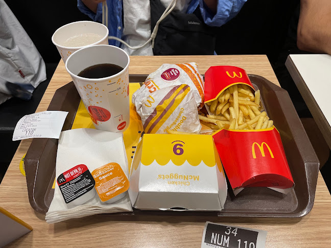 Opinii despre McDonald's Restaurant Autocentre Balexert în Geneva - Gastronomie und Hotellerie