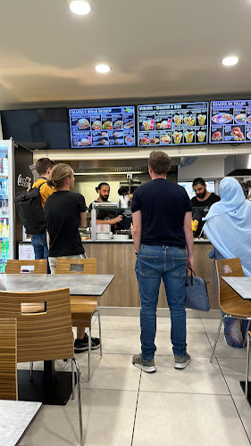 Comentarii opinii despre Bahnhof Kebap & Pizza