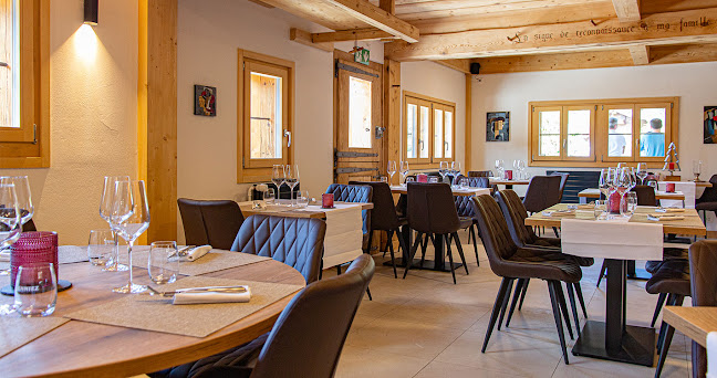 Hôtel - Restaurants Le Vieux Chalet Charmey - Crésuz - Gastronomie und Hotellerie