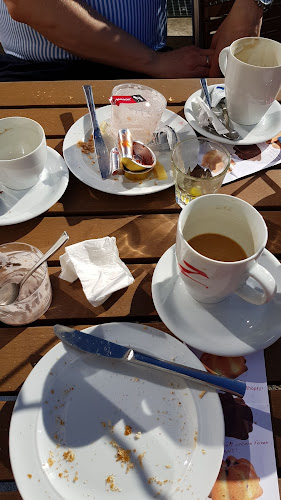 Opinii despre Zumbach Bäckerei-Confiserie în Zug - Gastronomie und Hotellerie