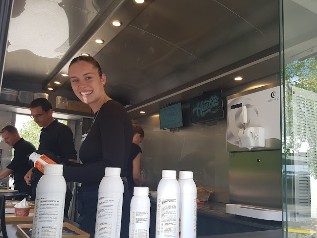 Opinii despre Huebis Foodtrucks în Dottikon - Gastronomie und Hotellerie