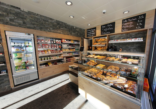 Opinii despre Schneider's Railway Shop în Davos - Gastronomie und Hotellerie