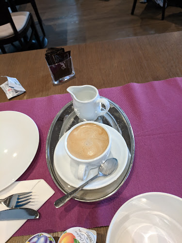 Opinii despre Kafi Ferdinand în Zürich - Gastronomie und Hotellerie