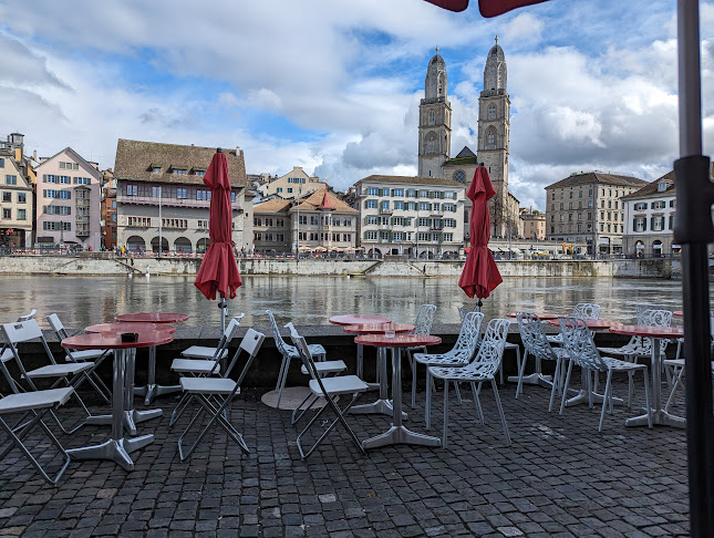 Opinii despre Haus zum Rüden în Zürich - Gastronomie und Hotellerie