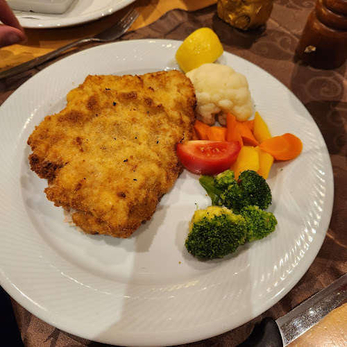 Opinii despre Gasthof Rössli Dürrenast în Thun - Gastronomie und Hotellerie