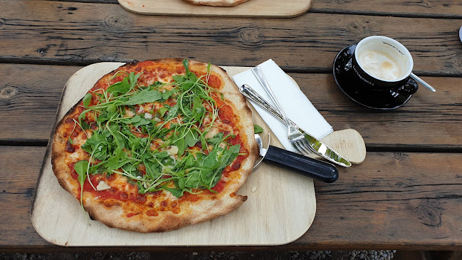 Opinii despre Beizli am See, Bistro & Bar am Zürichsee în Richterswil - Gastronomie und Hotellerie