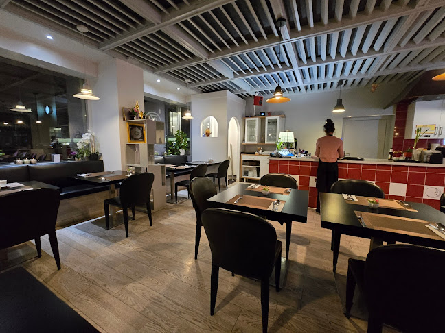 Zentral Thai Restaurant & Takeaway - Gastronomie und Hotellerie