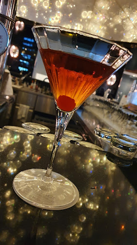 Opinii despre One Million Stars Bar în Schönried - Gastronomie und Hotellerie