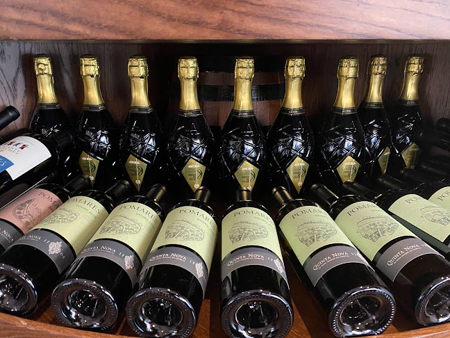 Comentarii opinii despre La Taverne Bar a Vins et Tapas