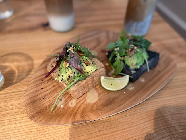 beans & nuts . - Bern