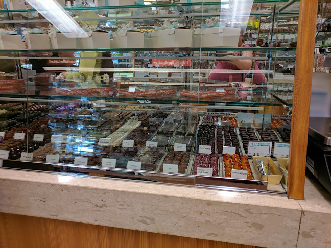 Opinii despre Konditorei-Confiserie Gilgen în Basel - Gastronomie und Hotellerie