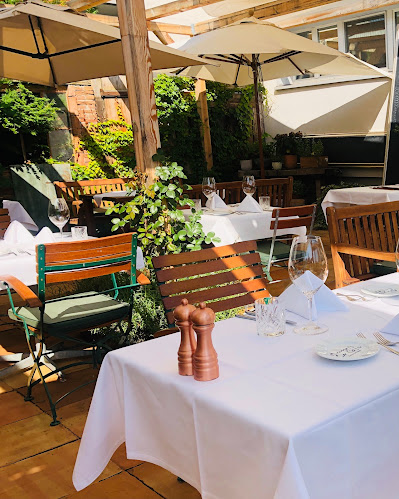 Mauri's La Casa - Gastronomie und Hotellerie