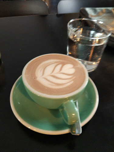 Comentarii opinii despre Auer & Co.