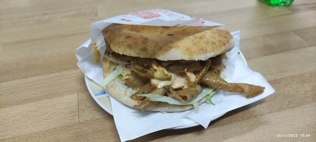 Opinii despre Easy Kebab House în St. Gallen - Gastronomie und Hotellerie