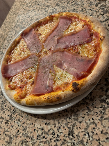 Comentarii opinii despre Ristorante Pizzeria Calabrisella