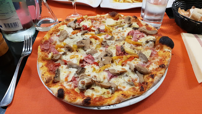 Comentarii opinii despre Restaurant-Pizzeria Chez Anna'S