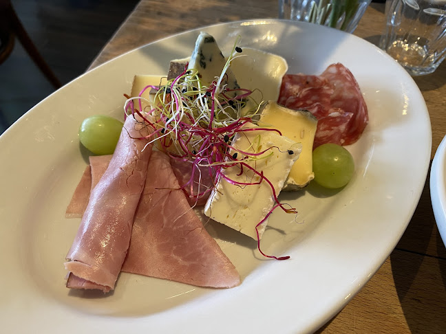 Opinii despre Franzos în Zürich - Gastronomie und Hotellerie